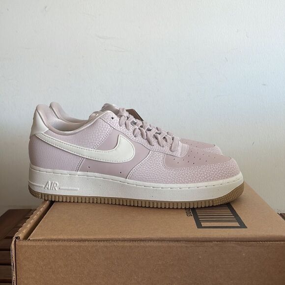 Nike Air Force 1 Low 07 Platinum Violet/Light Bone US Women 10.5/UK8(FN6326-001) - Picture 7 of 11